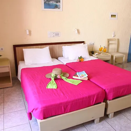 Triton Hotel-2