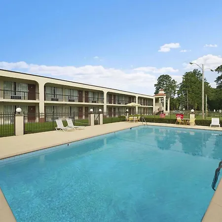 Rose Garden Inn & Suites Thomasville-3