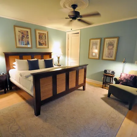 Pineapple Point Guesthouse & Resort - Gay Men'S Resort-2