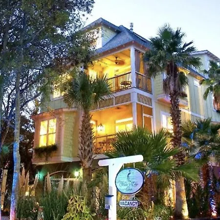 Water'S Edge Inn - Adults Only-3