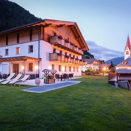 Berghotel Alpenfrieden-2