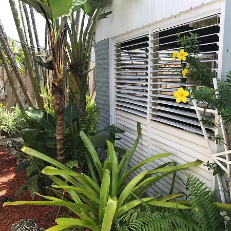 Inn Leather Guest House-Gay Male Only-3