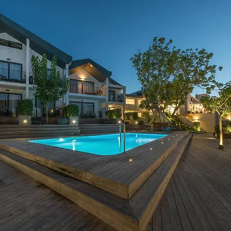 Aqua Bay-2