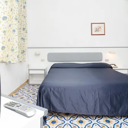 Hotel Flora Wellness & Beauty-2