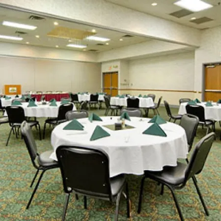 Days Inn By Wyndham Kirksville-2