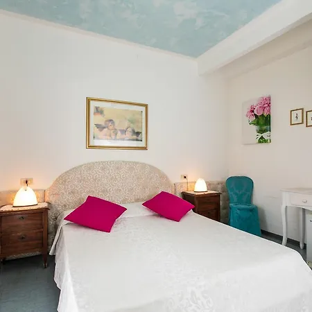 Hotel Elpiro-2