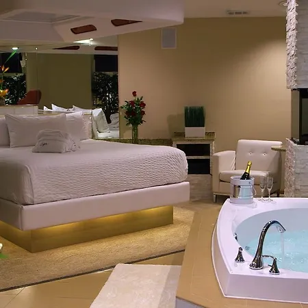 Sybaris Pool Suites Frankfort - Adults Only-2