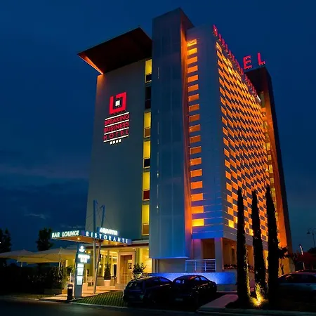 Breaking Business Hotel-2