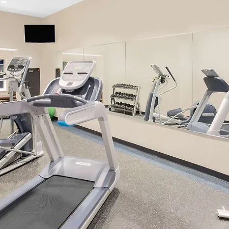 Microtel Inn & Suites By Wyndham Ocean City-2
