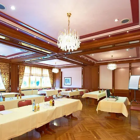 Hirsch Hotel-2
