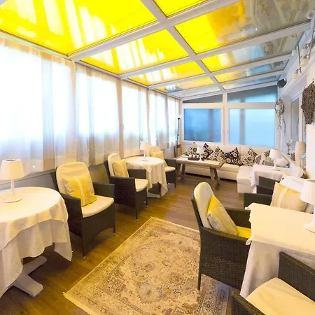 Hotel Kristall-2