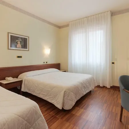 Palace Hotel-2
