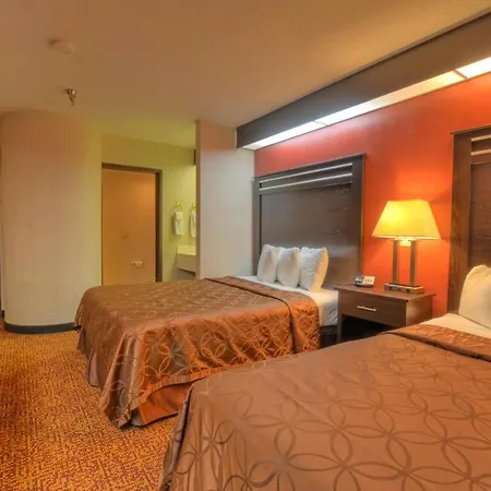 Smoky Mountain Inn & Suites-3