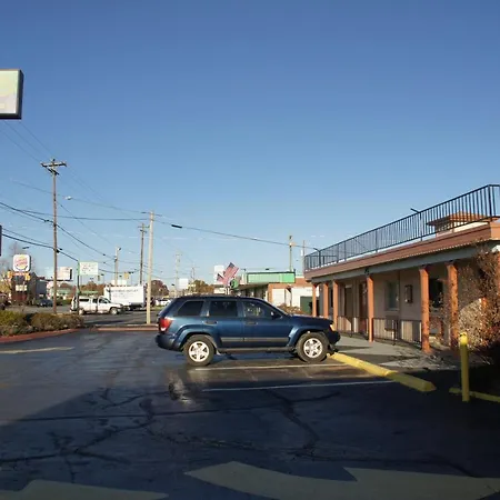 Royalinn & Suites-3