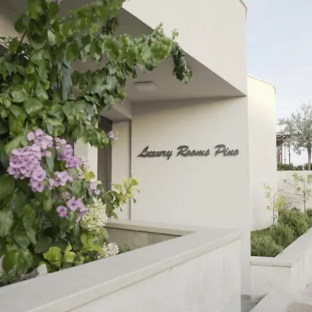 Luxury Rooms Pino-2