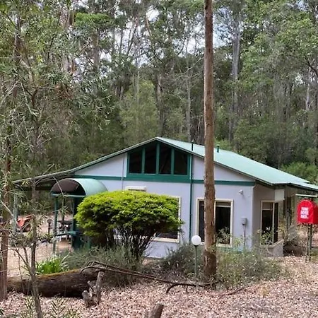 Harmony Forest Cottages & Lake Side Lodge-3