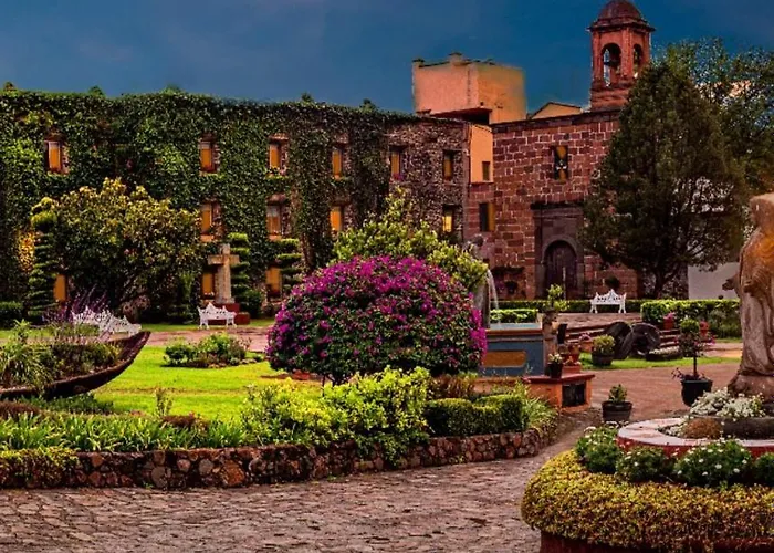 San Miguel de Allende Hotels With Jacuzzi in Room