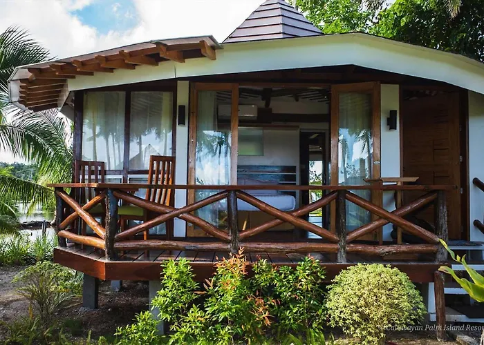 Caluwayan Palm Island Resort & Restaurant