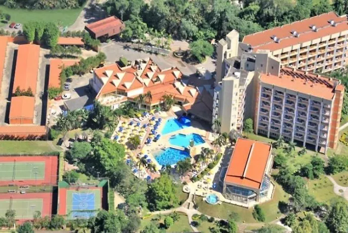 Flats termais em condomínio Apart Hotel de águas termais