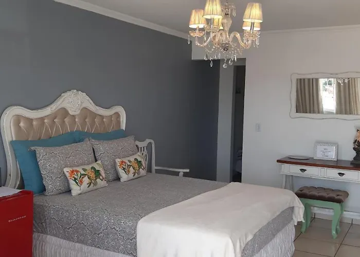 Pousada Cris Garden Bed&Breakfast