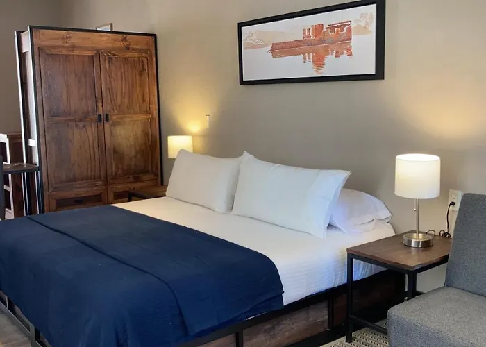 El Faro Hotel Retreat