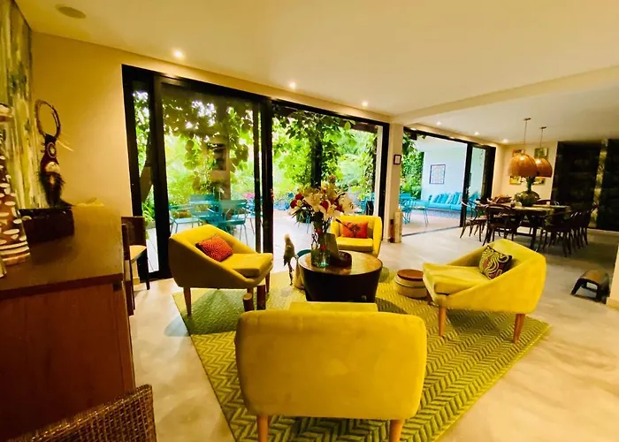 Patio Del Mundo