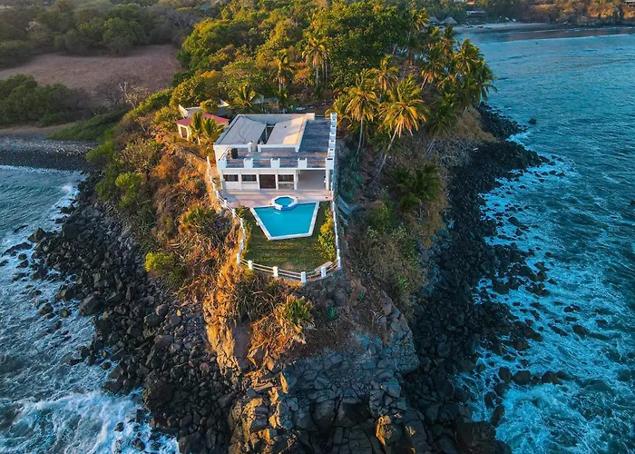 Paradise Surf Hotel