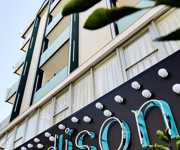 Hotel Madison