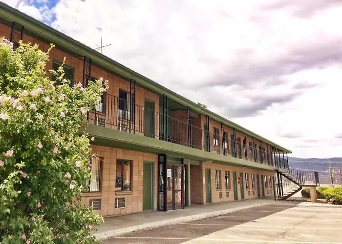 Battle Mountain Inn