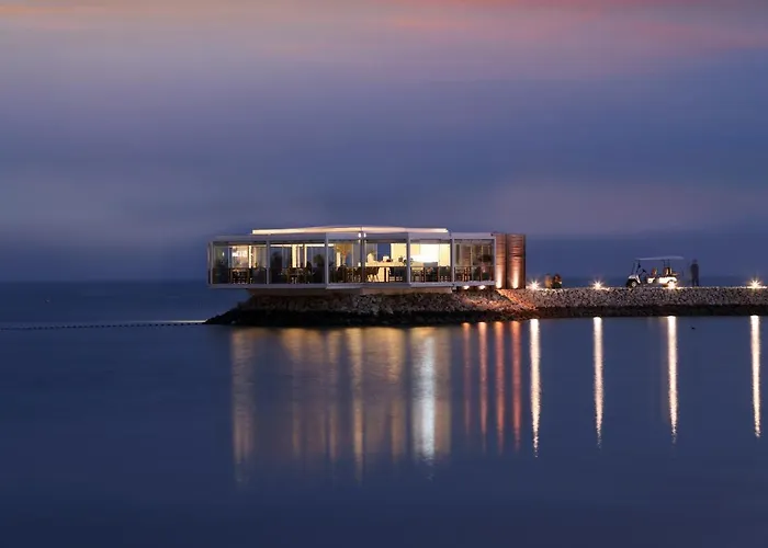 Jaw Resort & Spa