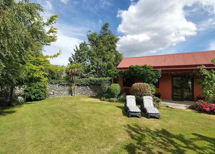 River Rock Estate Cromwell