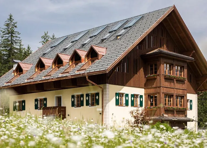 Natura Boutique Chalet Wellness Spa Dobbiaco