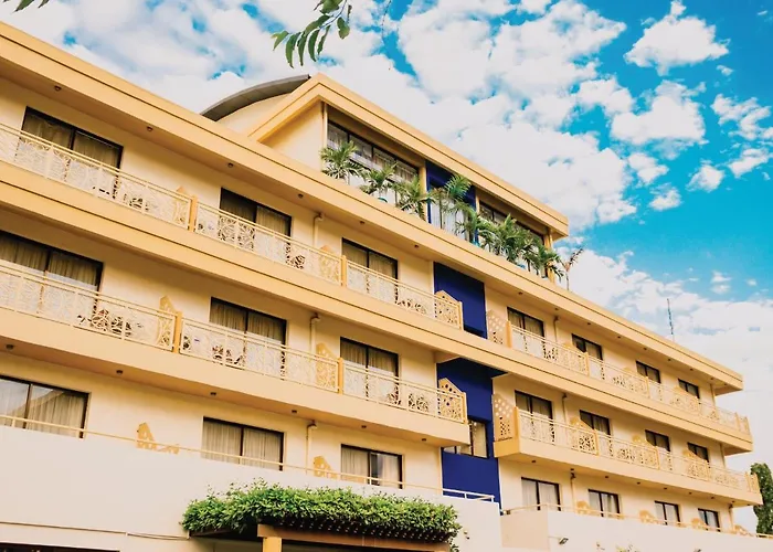 Dar es Salaam Hotels With Jacuzzi in Room