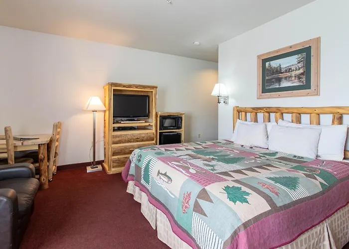 North Park Inn & Suites
