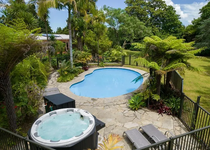 Pateke Lodge