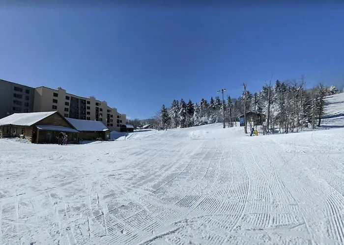 Snowshoe Ski-In & Ski-Out At Silvercreek Resort - Family Friendly, Jacuzzi, Hot Tub, Mountain Views