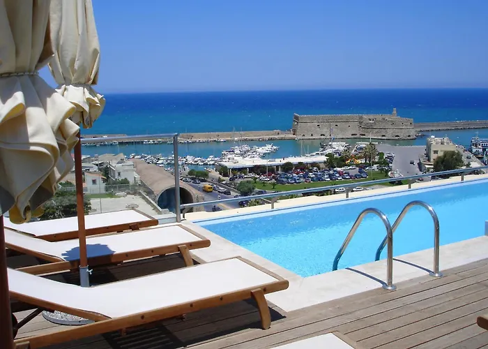 Gdm Megaron, Historical Monument Hotel Candia