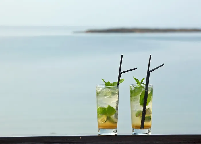 Contaratos Beach Hotel Naousa 