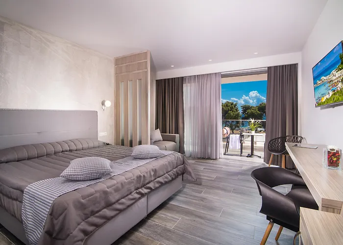 Lagomandra Hotel And Spa