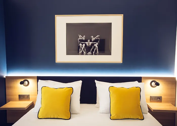 B&B HOTEL Paris 17 Batignolles