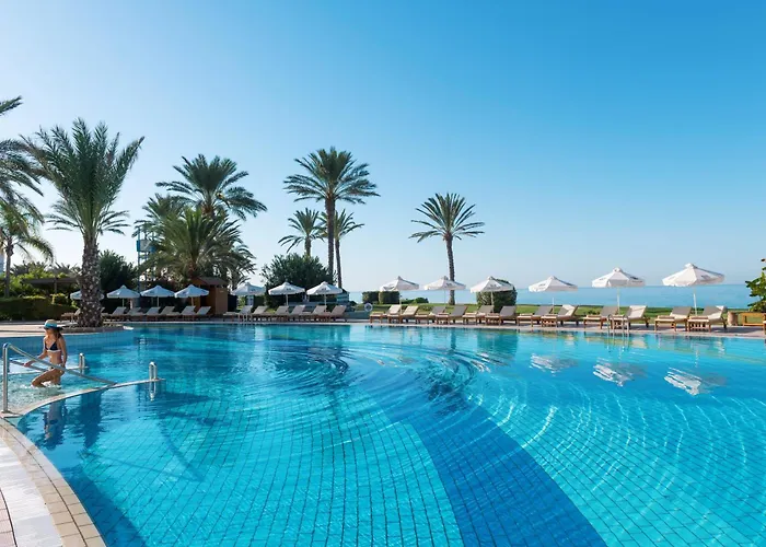 Constantinou Bros Athena Beach Hotel