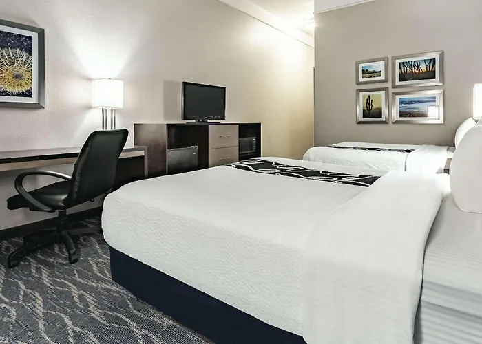 La Quinta By Wyndham Phoenix I-10 West