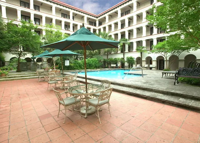 Estancia Del Norte San Antonio, A Tapestry Hotel By Hilton