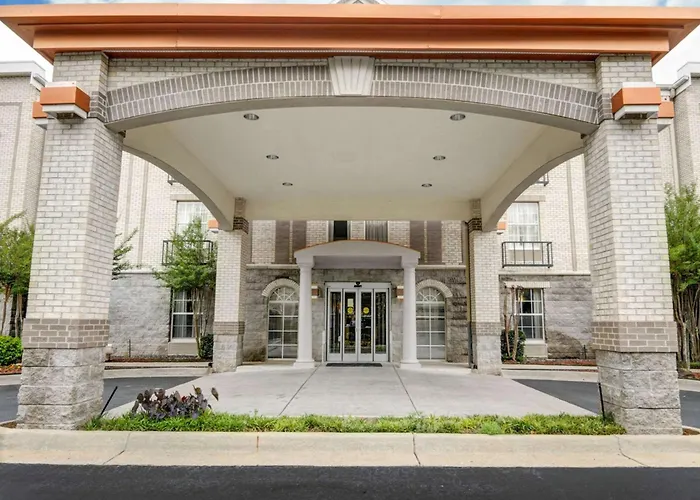 Quality Inn & Suites Little Rock West