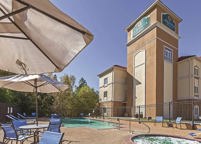 La Quinta By Wyndham Palestine