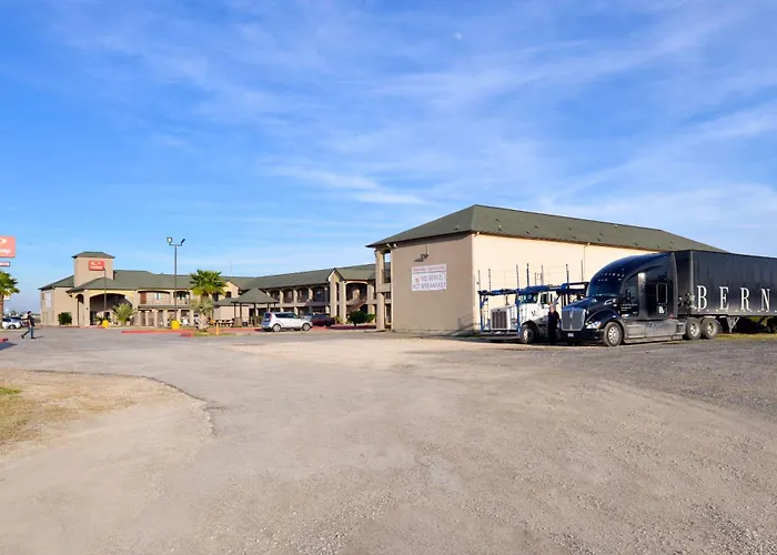 Econo Lodge Inn & Suites Port Arthur Near Sabine Pass