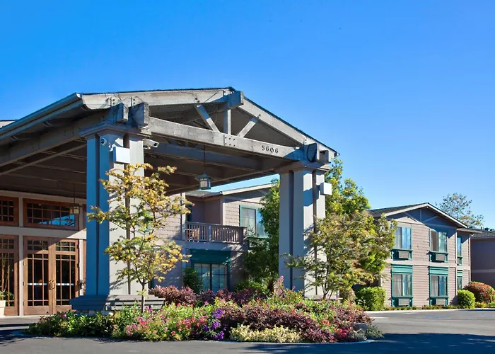 Holiday Inn Express & Suites Carpinteria By Ihg