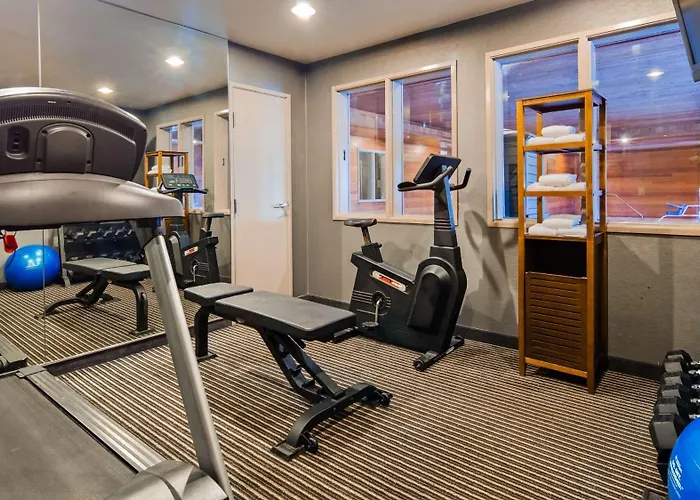 Best Western Plus Rama Inn & Suites Oakdale
