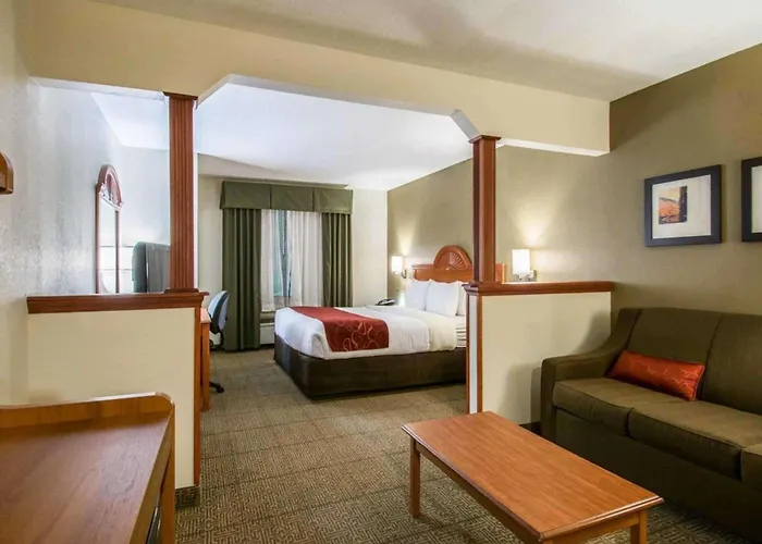 Comfort Suites Fort Pierce I-95