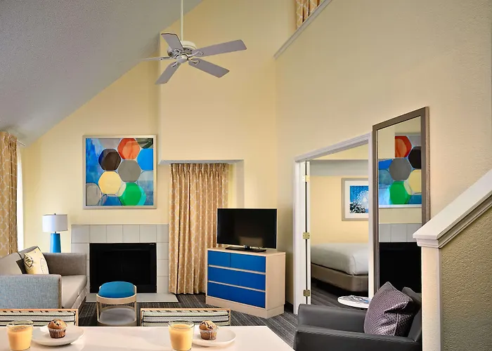 Sonesta Simply Suites Cleveland Westlake